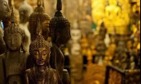 屏风不可侧对门摆放