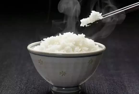 栋字五行属什么？