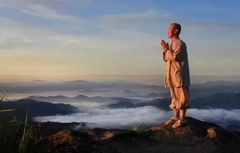 肩膀上有痣代表什么意思,肩膀头上长痣好不好?