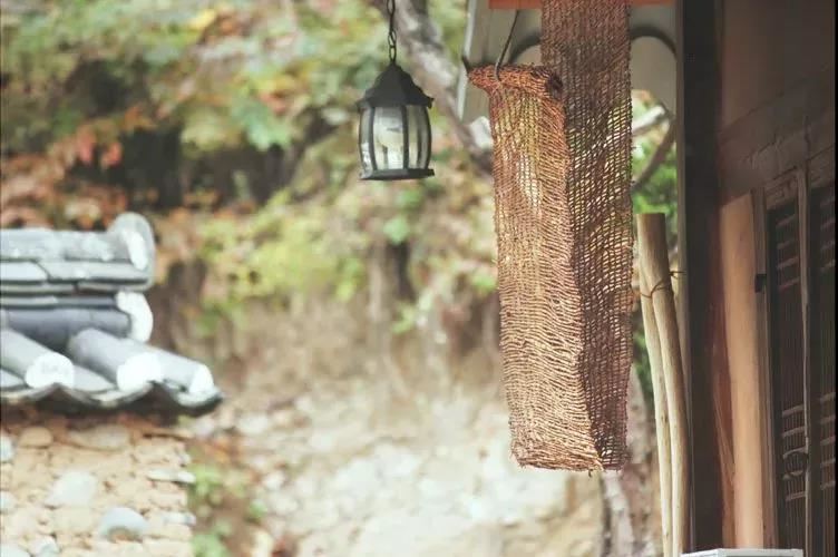 得婆家喜欢的女命八字嫁穷老公女命八字