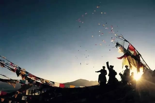 婚姻宫被冲合，是什么意思？