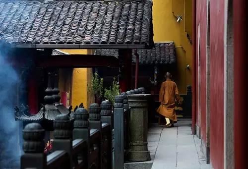 96属鼠女配什么属相