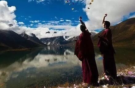 论十二星座的二逼属性有多深？