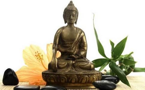 女人梦到全口牙掉光了什么意思？