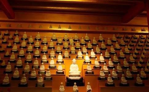 梦见已经死去的人又活了？梦见已故的人又活了是什么意思？